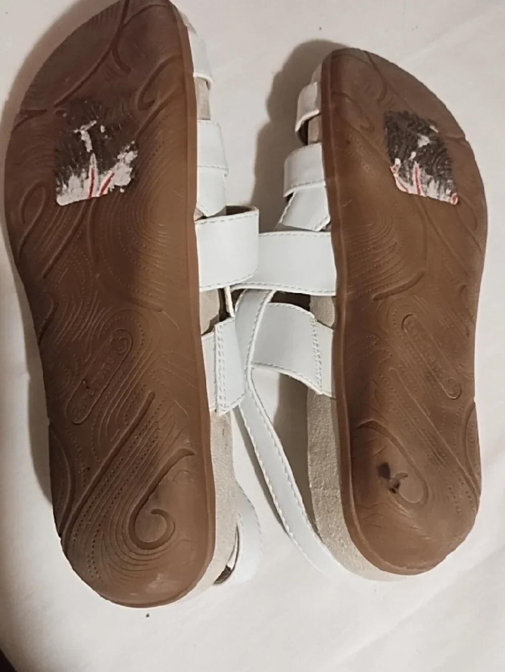 BareTraps White Triple-Strap Slingback Sandals Size 8 VGC. - Picture 6 of 7